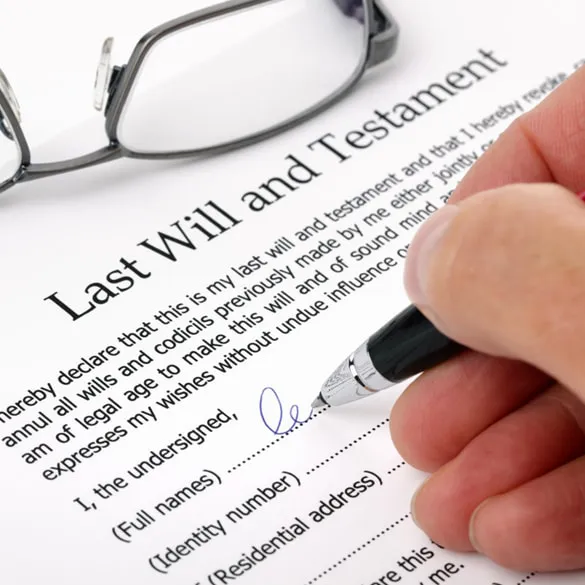 Client signing a last will and testament